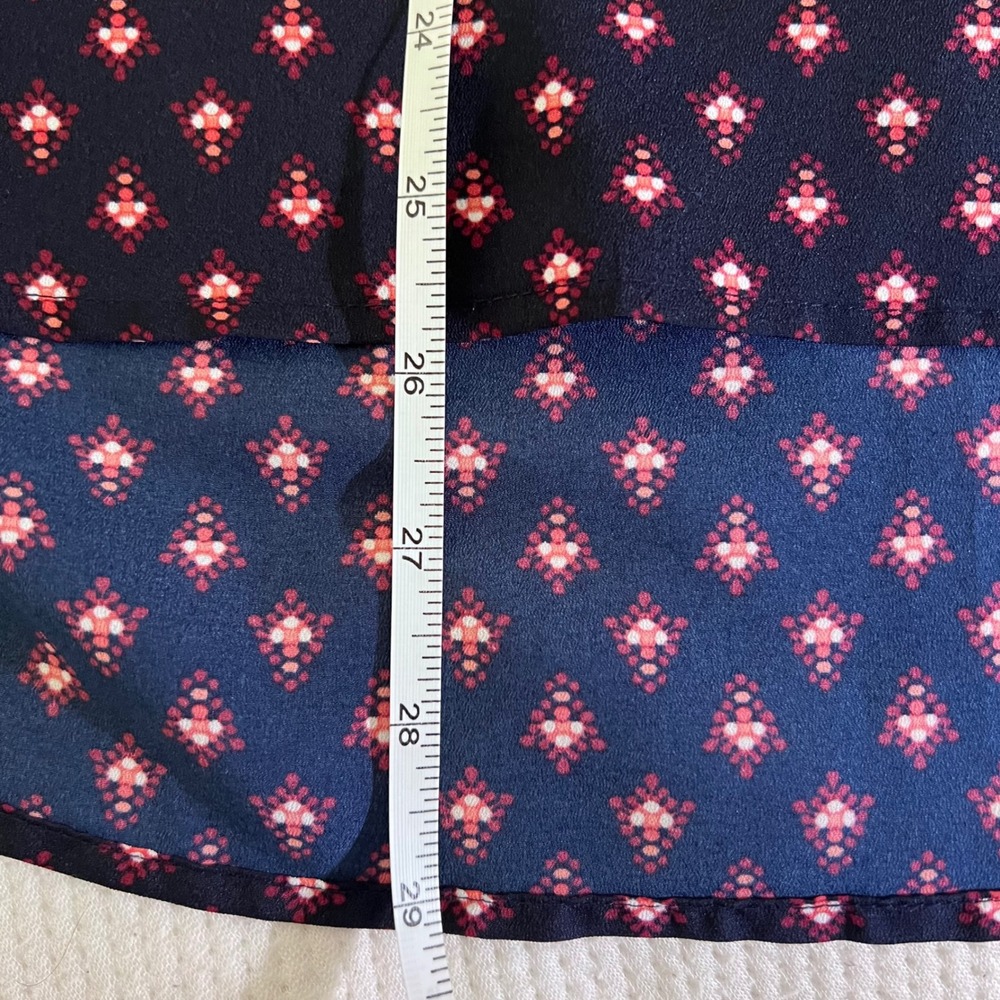 Gap Women Navy Pink Shades Diamond Print Scoop Neck High Low Blouse. EUC - Picture 5 of 6
